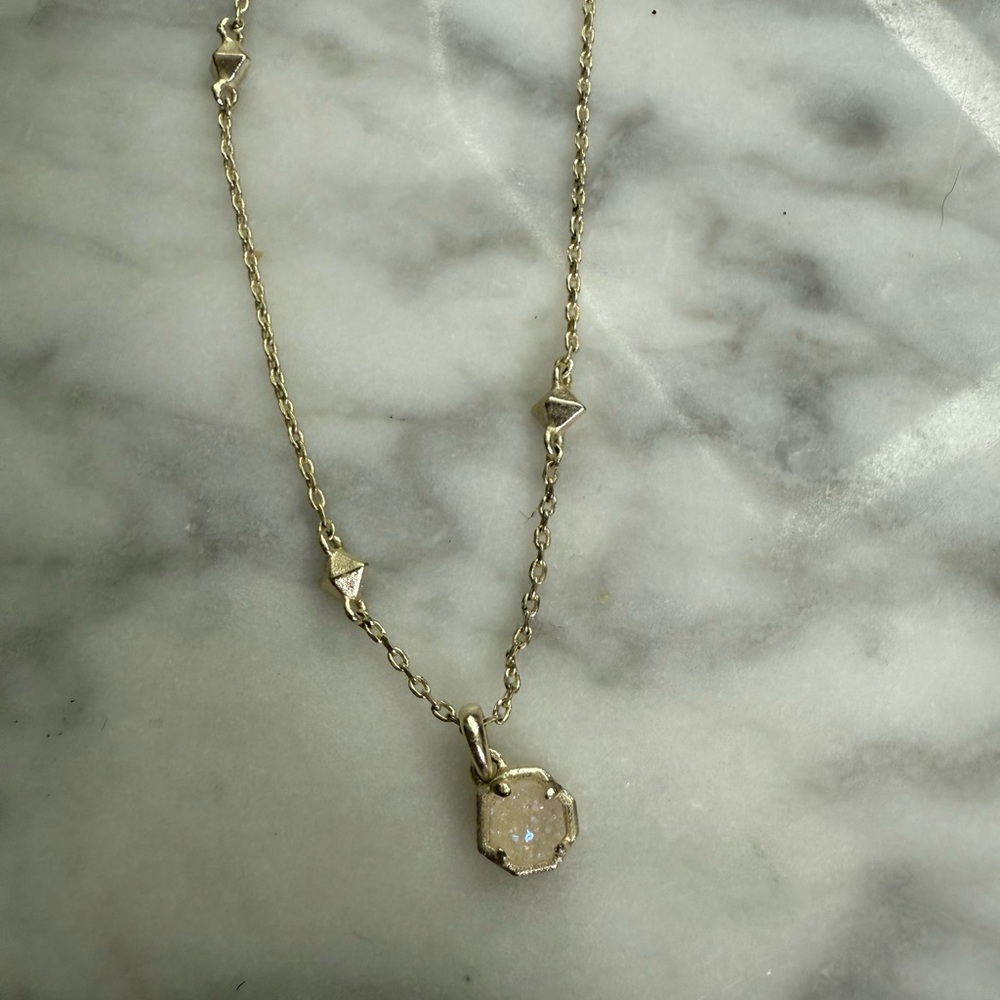 Kendra Scott Gold Minimalist Necklace